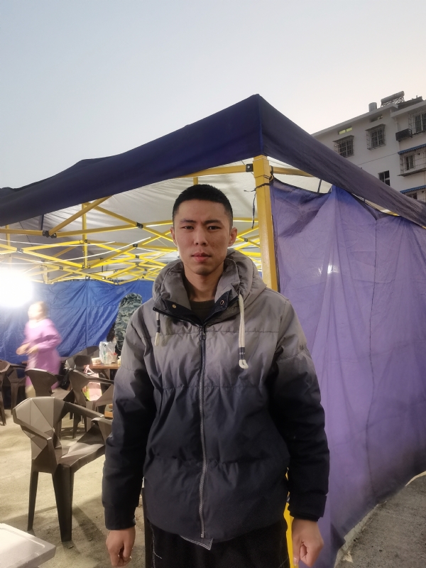 谁谁谁的第一张照片--黄冈相亲服务中心