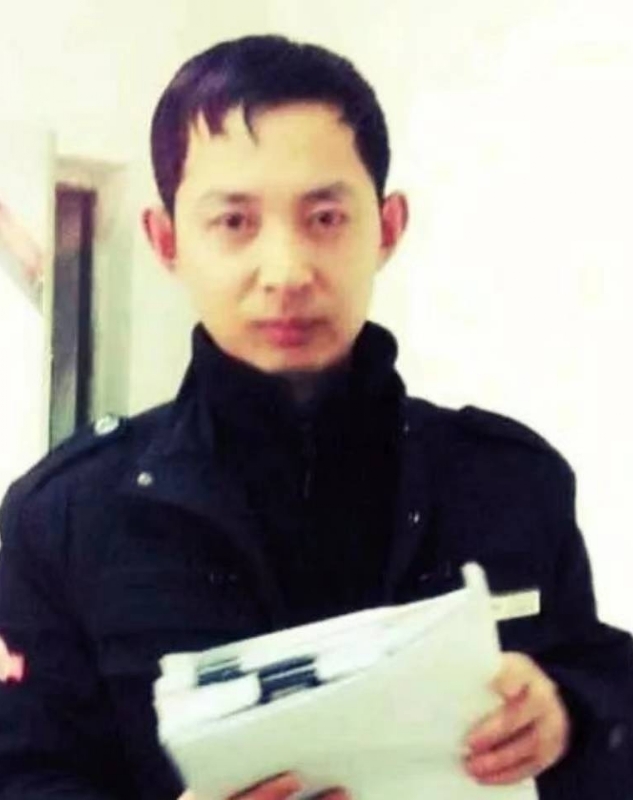 风雨中有你的第一张照片--黄冈相亲服务中心