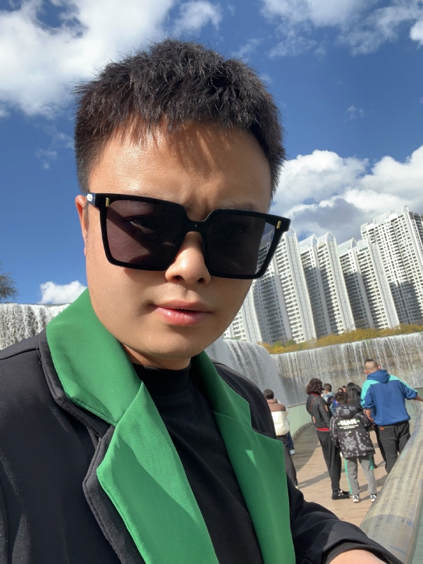 子阳的第一张照片--黄冈相亲服务中心
