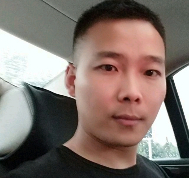 李先生的第二张照片--黄冈相亲服务中心