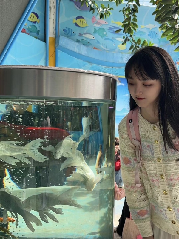 yiyi的第一张照片--黄冈相亲服务中心