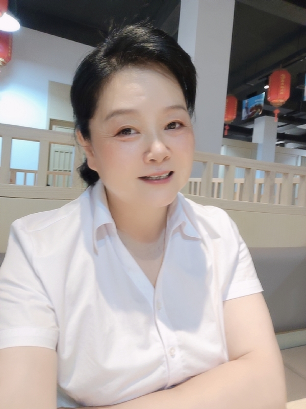 丁姐爱生活的第一张照片--黄冈相亲服务中心