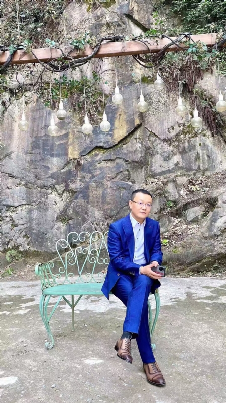 dikson的第一张照片--黄冈相亲服务中心