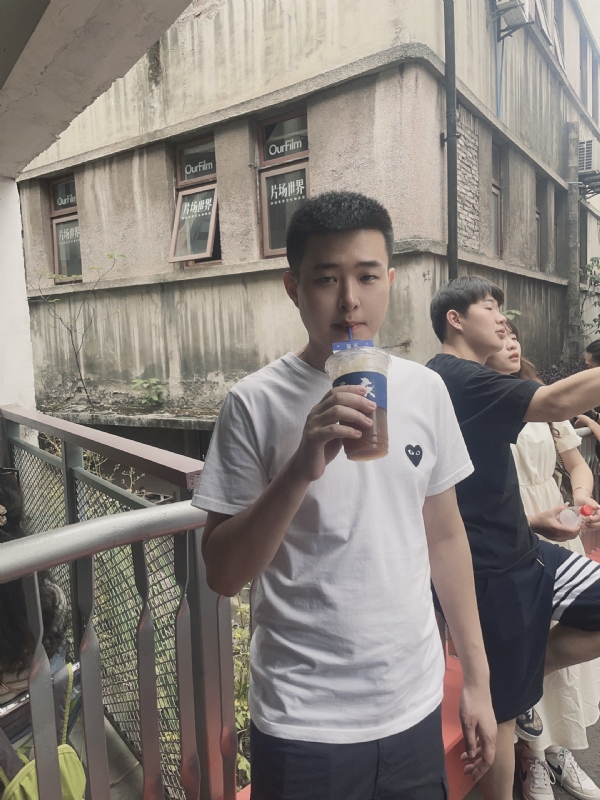 尚龙的第二张照片--黄冈相亲服务中心