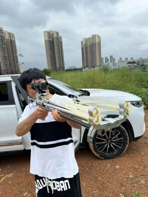 凌其飞的第三张照片--黄冈相亲服务中心