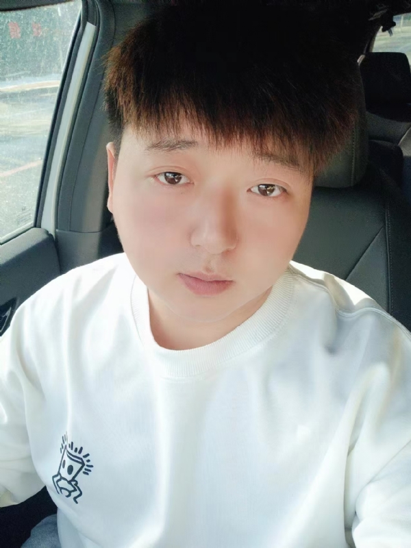 可乐加冰的第一张照片--黄冈相亲服务中心