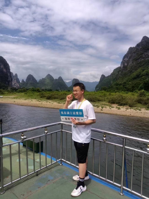 决胜时刻的第三张照片--黄冈相亲服务中心