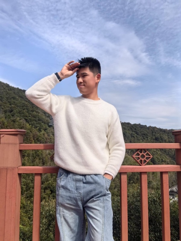 颜SEME的第一张照片--黄冈相亲服务中心