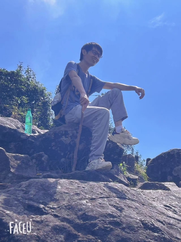 落叶之秋的第一张照片--黄冈相亲服务中心