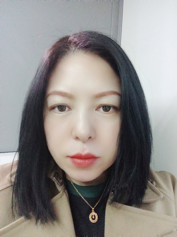 尘颜的第一张照片--黄冈相亲服务中心
