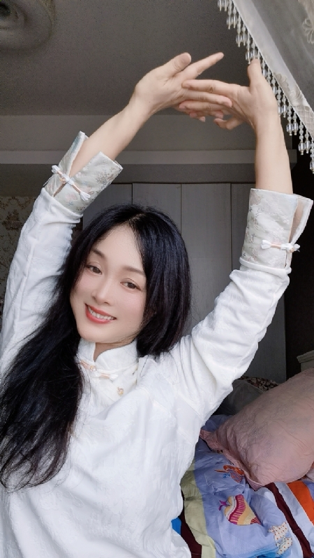 伊伊的第三张照片--黄冈相亲服务中心