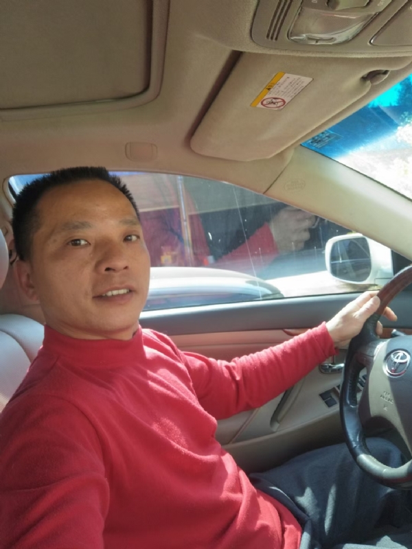 真诚征婚的第三张照片--黄冈相亲服务中心