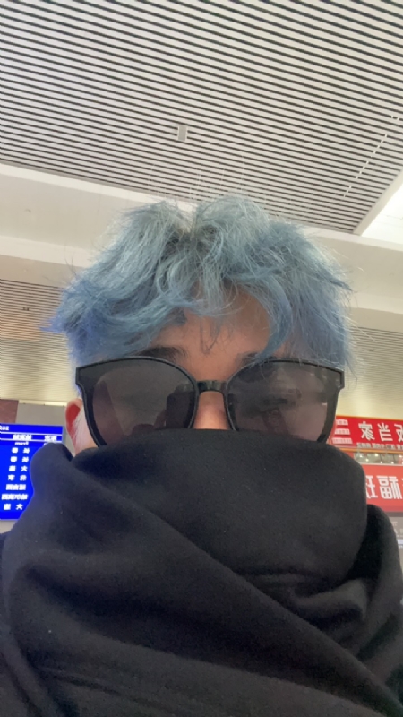 平行线的第一张照片--黄冈相亲服务中心