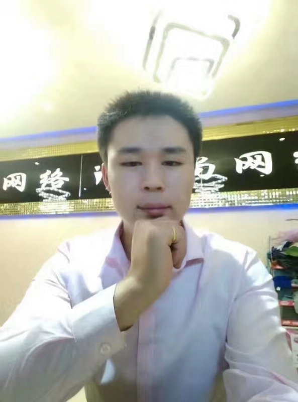 沉默寡言的第一张照片--黄冈相亲服务中心