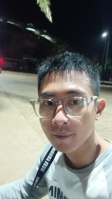 龙龙的第二张照片--黄冈相亲服务中心