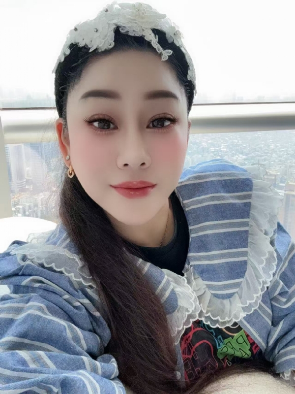 萱草沐晴的第一张照片--黄冈相亲服务中心