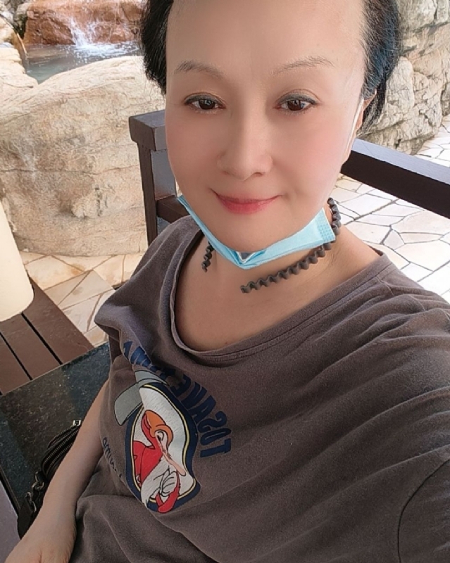 hong的第二张照片--黄冈相亲服务中心