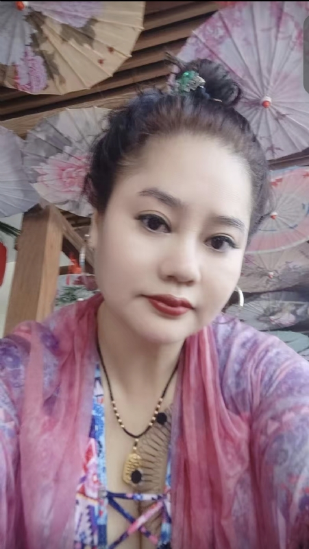 shi的第一张照片--黄冈相亲服务中心