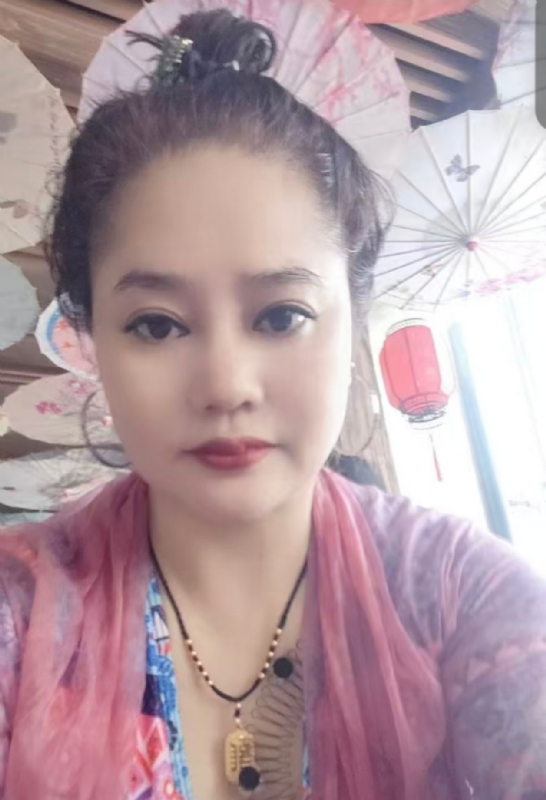 shi的第三张照片--黄冈相亲服务中心