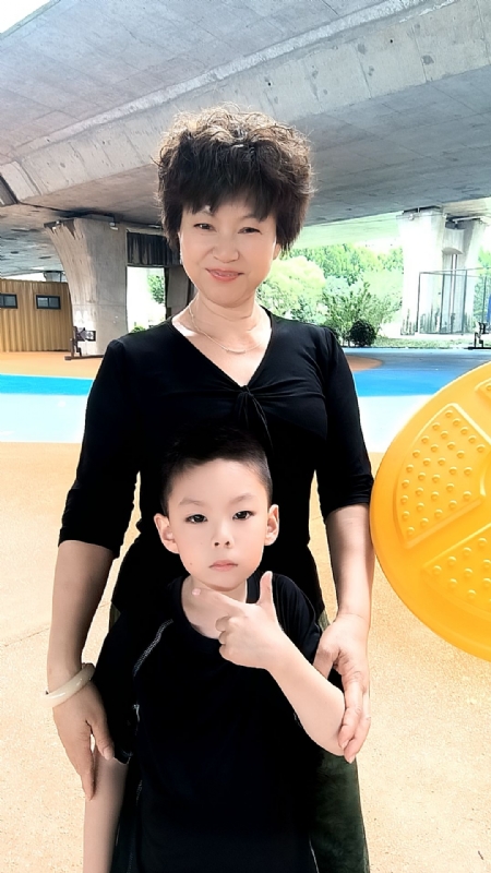 火凤凰的第一张照片--黄冈相亲服务中心