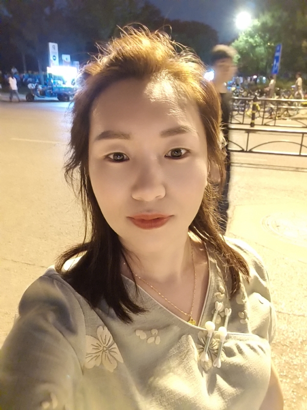 最美的期待的第一张照片--黄冈相亲服务中心
