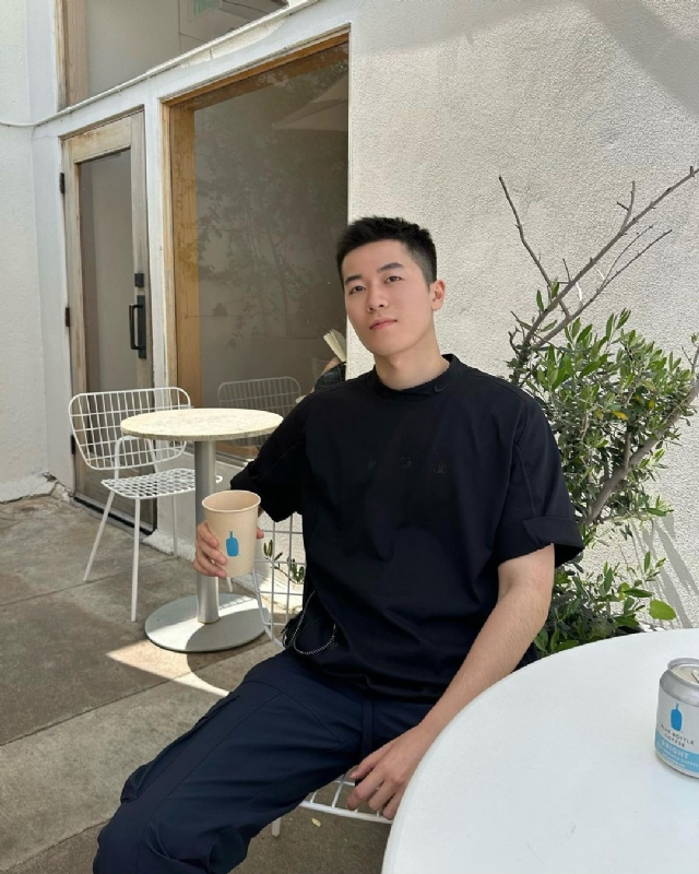 VV的第二张照片--黄冈相亲服务中心