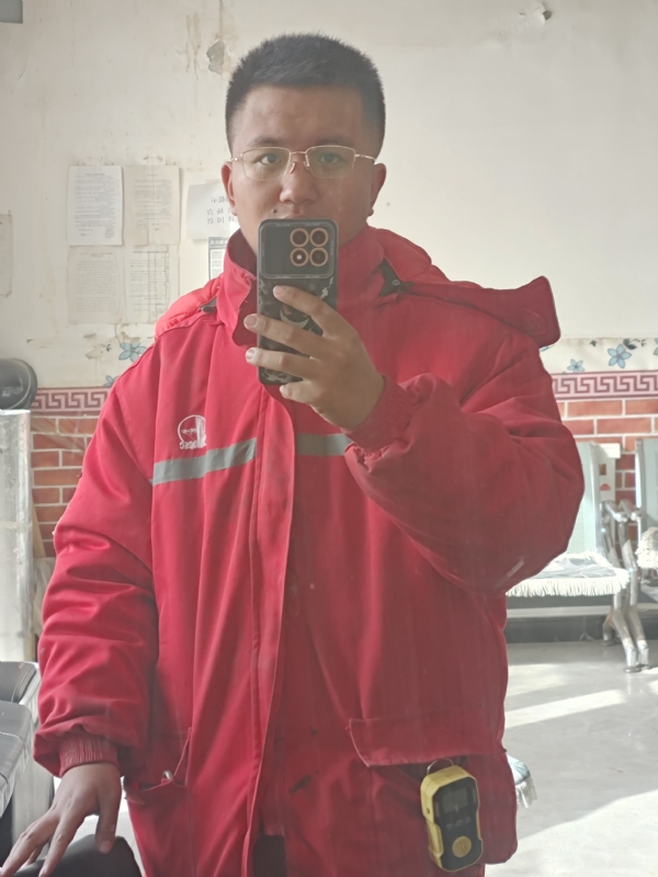 鹤某的第二张照片--黄冈相亲服务中心