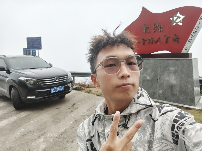 六十一的第一张照片--黄冈相亲服务中心