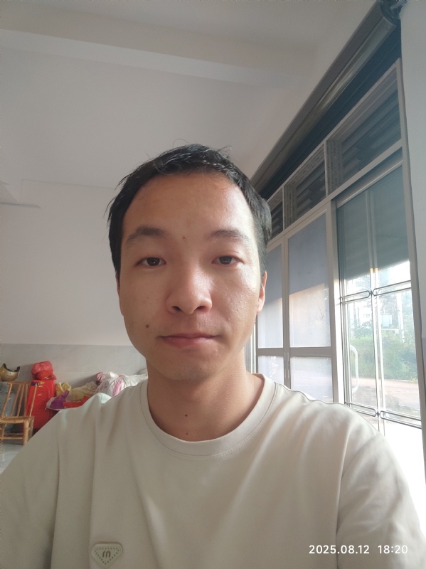 杨培鑫的第一张照片--黄冈相亲服务中心