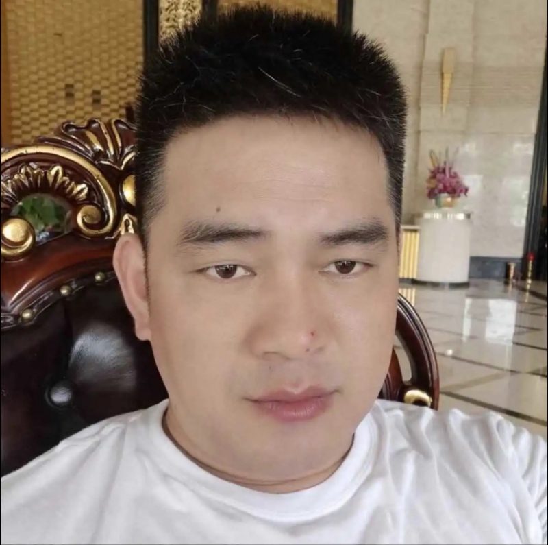 随风的第一张照片--黄冈相亲服务中心