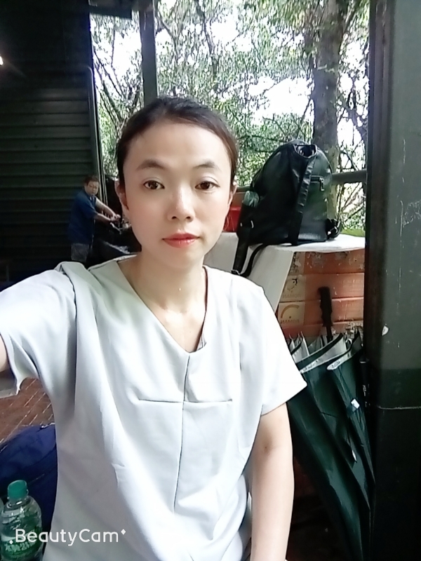 vivi的第一张照片--黄冈相亲服务中心