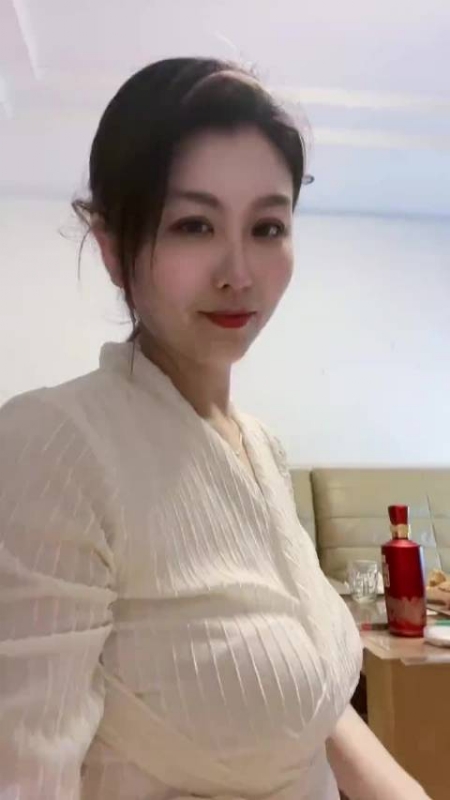 钕钕的第一张照片--黄冈相亲服务中心