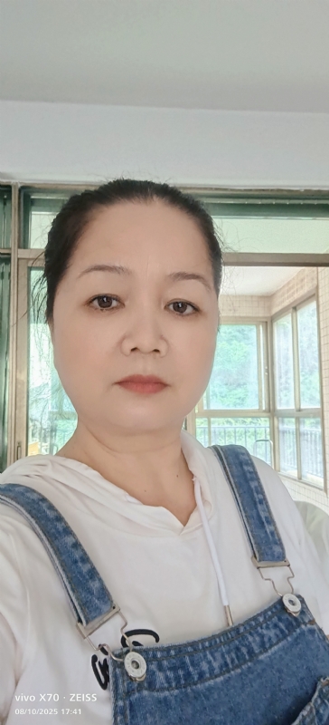 小巧玲珑的第一张照片--黄冈相亲服务中心