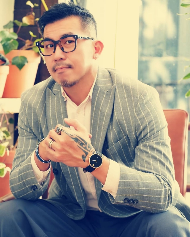 晚风渡半舟的第一张照片--黄冈相亲服务中心