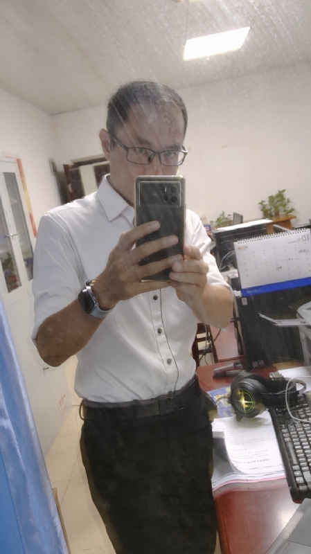 老蔡先生的第一张照片--黄冈相亲服务中心