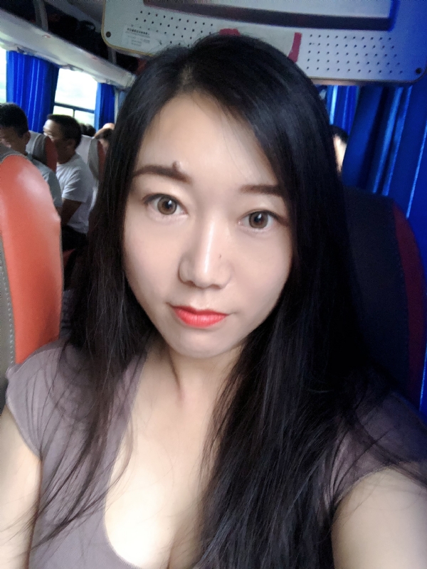 杨杨的第一张照片--黄冈相亲服务中心