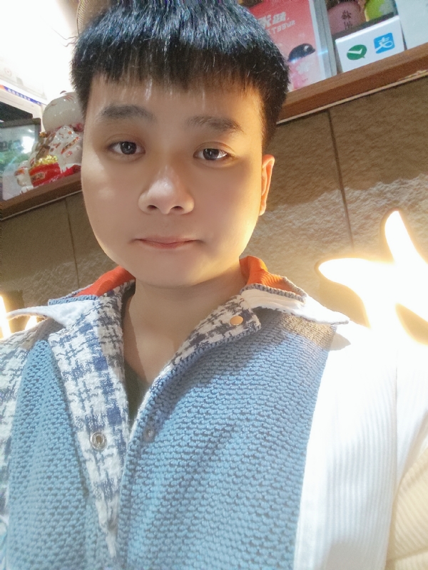 侯侯的第一张照片--黄冈相亲服务中心