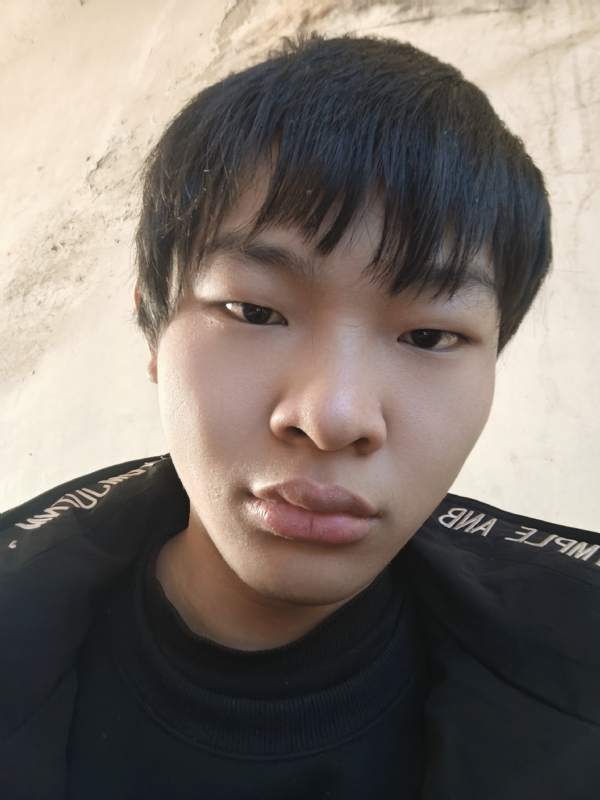 台子的第一张照片--黄冈相亲服务中心