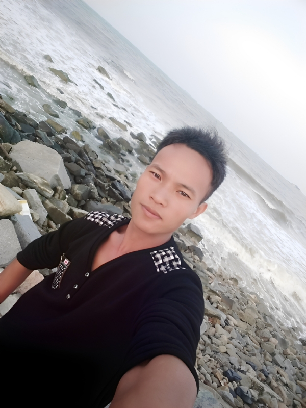 与你同在的第一张照片--黄冈相亲服务中心