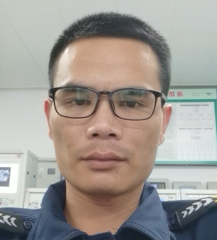 一直都在的第三张照片--黄冈相亲服务中心