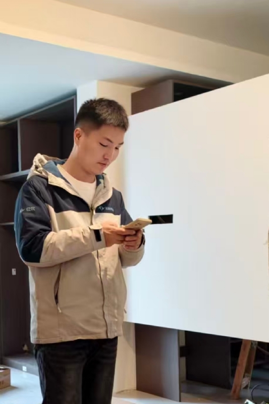 熊展的第一张照片--黄冈相亲服务中心