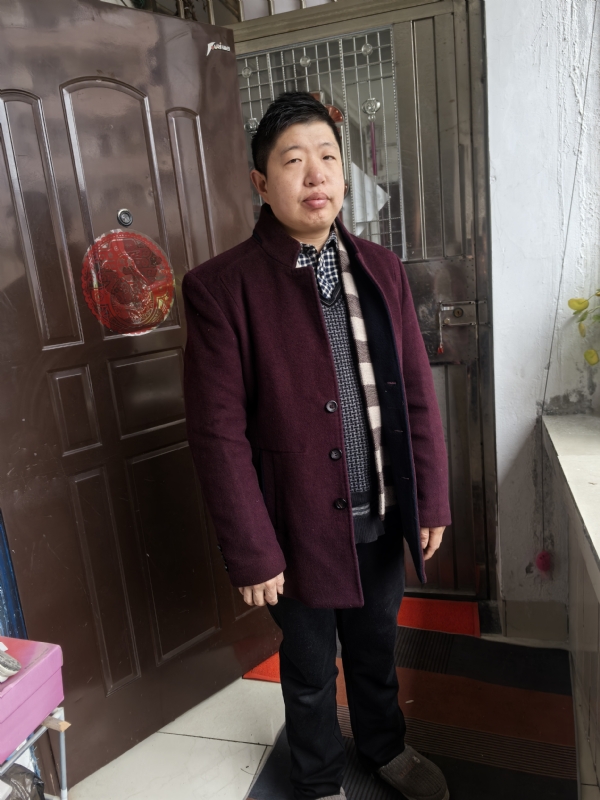 卢显澳的第一张照片--黄冈相亲服务中心