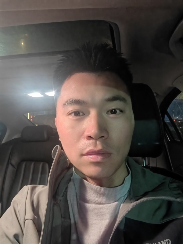 讲不出再见的第二张照片--黄冈相亲服务中心