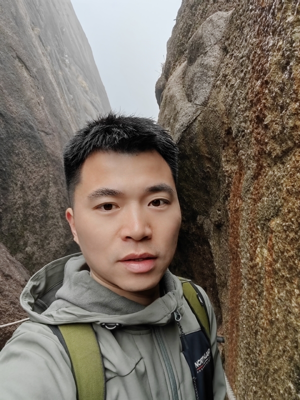 讲不出再见的第四张照片--黄冈相亲服务中心