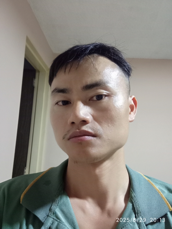 自简的第一张照片--黄冈相亲服务中心