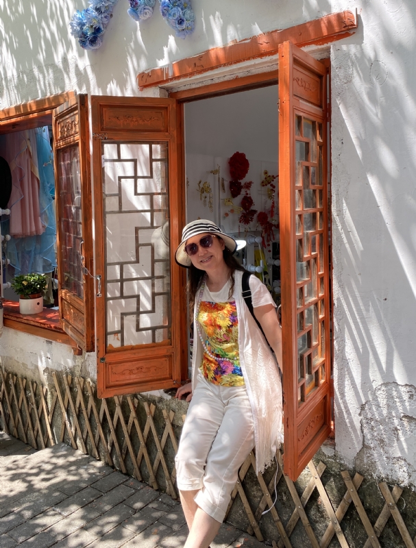 stella的第三张照片--黄冈相亲服务中心